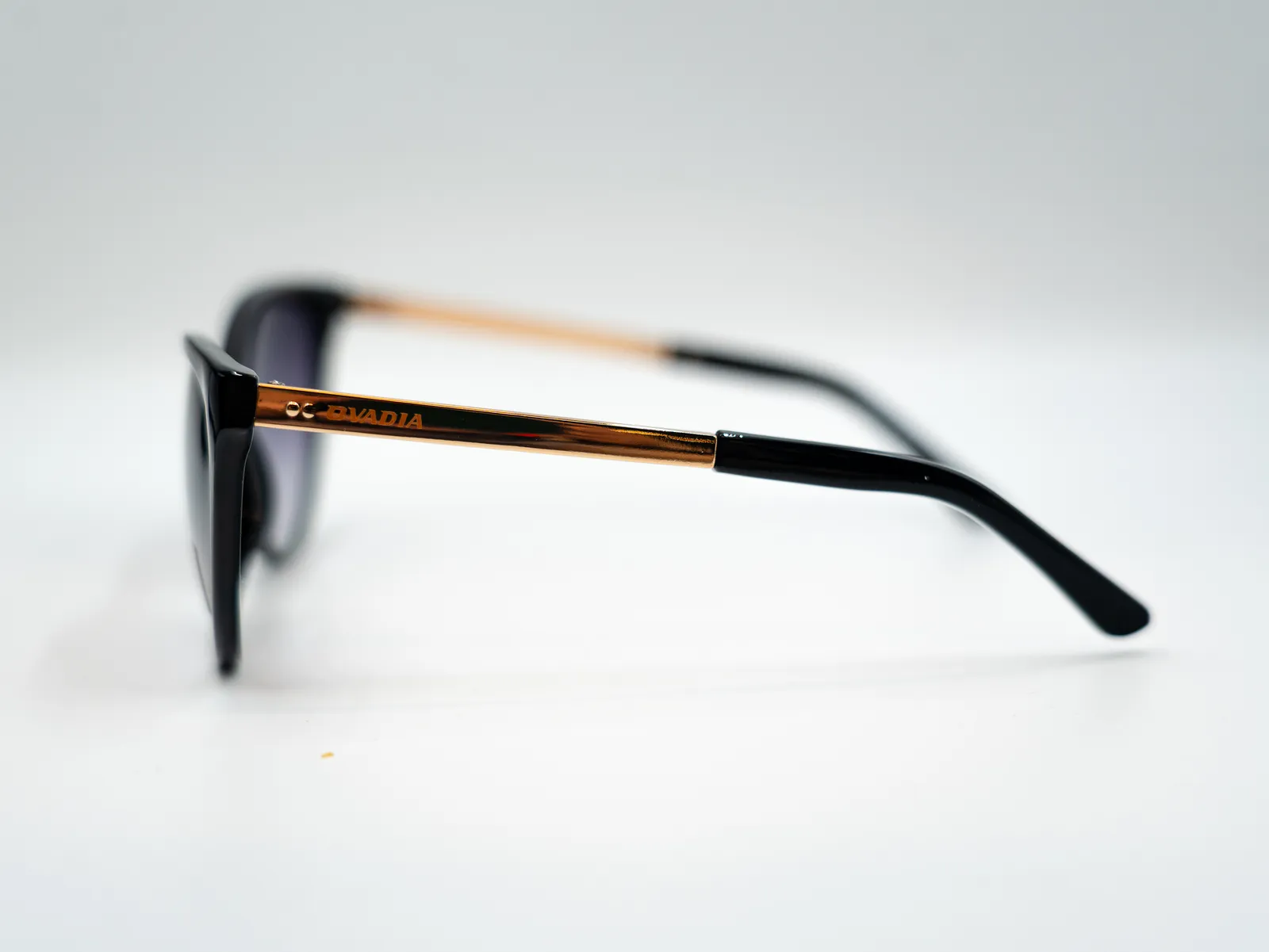 OVADIA Cat eye, vista alternativa